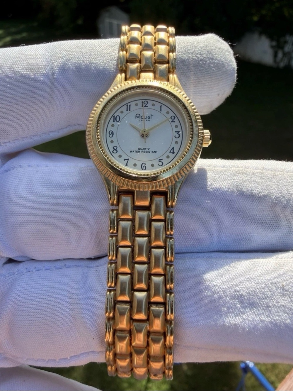 Vintage Acuet Ladies Watch Gold Tone Fluted Bezel Japan Quartz Running